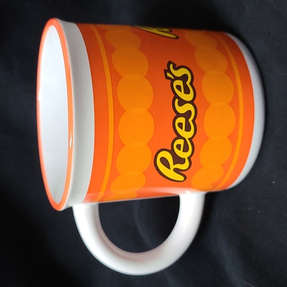 Other - Reese's ceramic mug